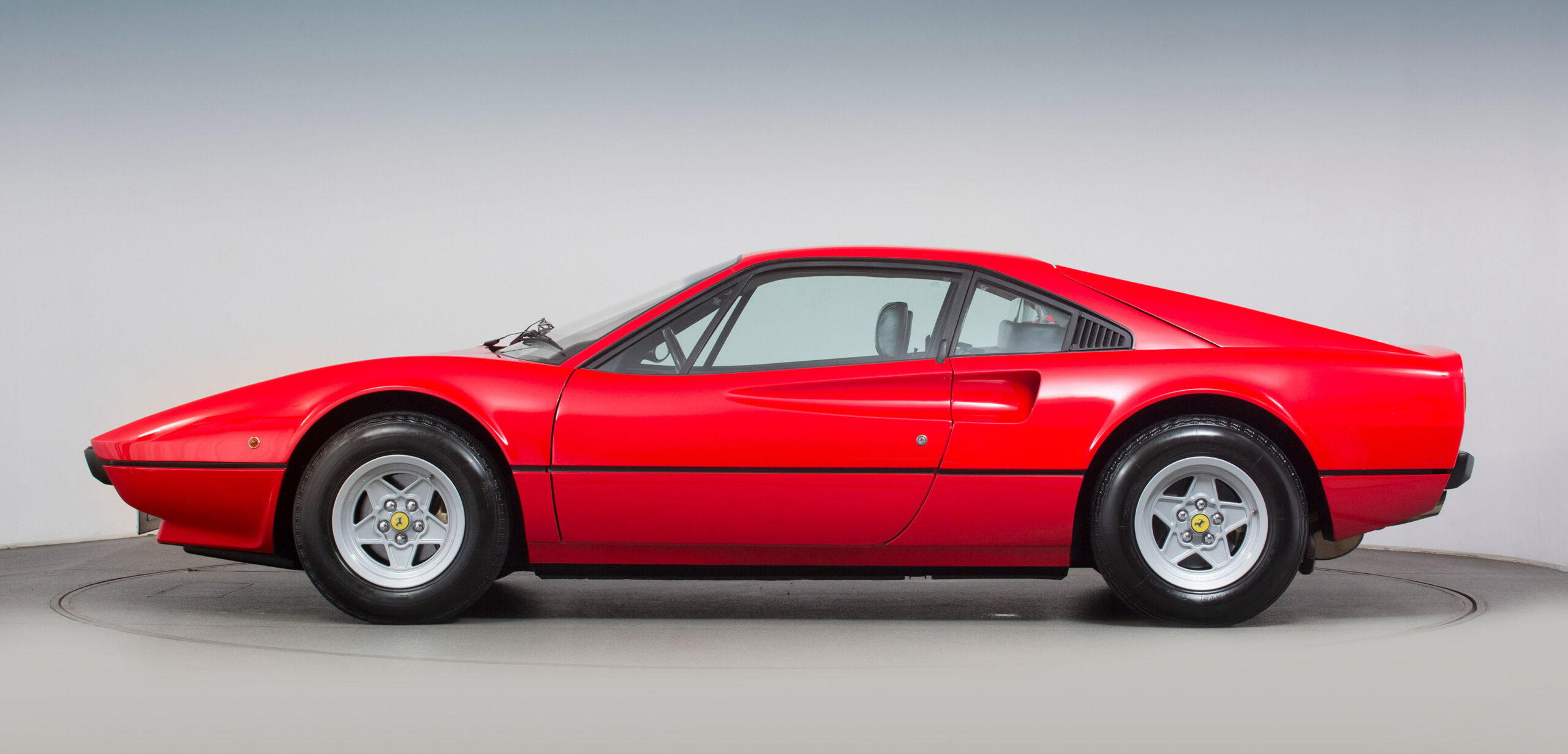Ferrari 308 GTS, sogno generazionale senza tempo