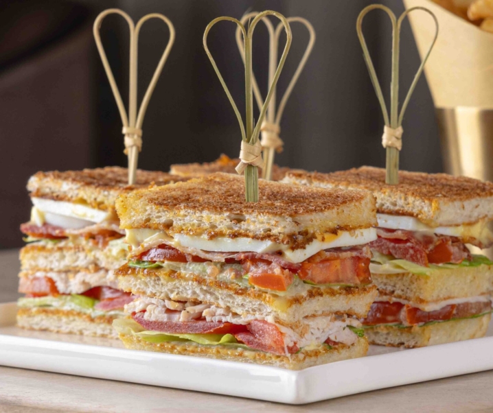 Cambio di look per l’iconico Club Sandwich di Park Hyatt Milano