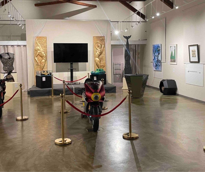 Motori, Lusso e Arte: pura sinfonia d’eccellenze firmata Container Lab