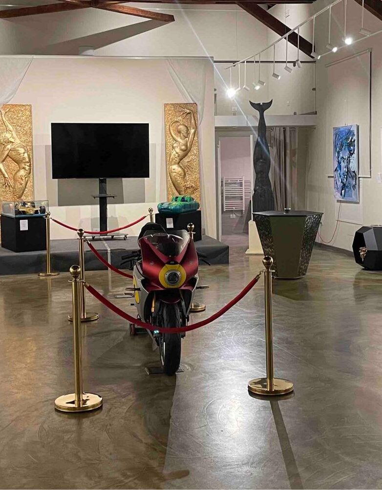 Motori, Lusso e Arte: pura sinfonia d’eccellenze firmata Container Lab