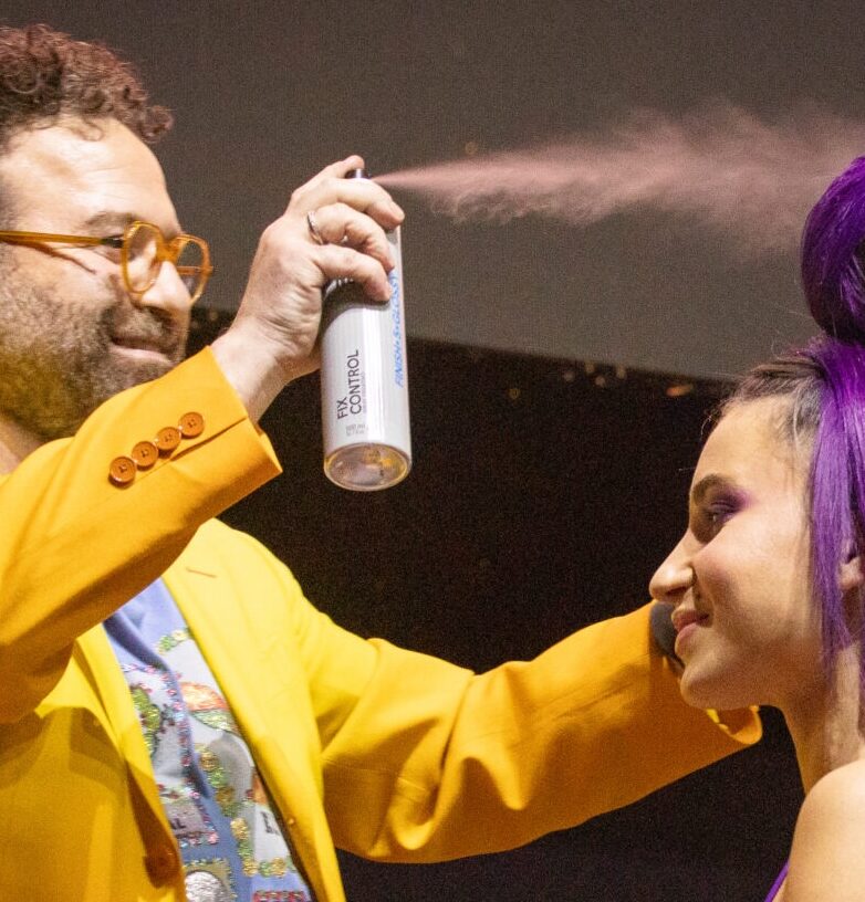 Carmelo Spina: Maestro dell’Hair Styling che ha conquistato le grandi celebrità del Red Carpet