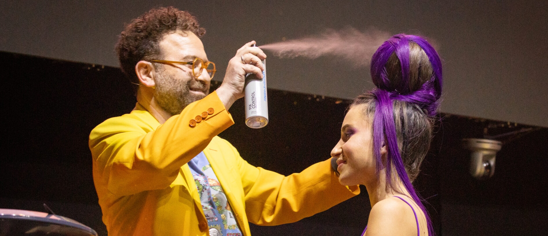 Carmelo Spina: Maestro dell’Hair Styling che ha conquistato le grandi celebrità del Red Carpet