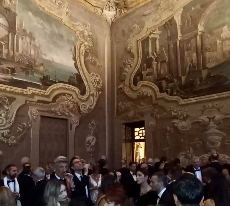 Il Ballo dei 100 e non più 100 incanta Casale Monferrato