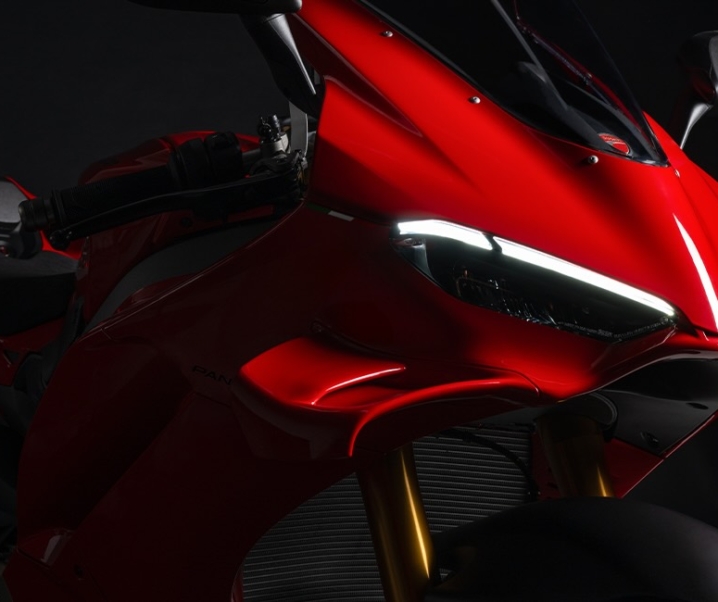 Furia Rossa: Ducati Panigale V4 S, essenza di potenza e bellezza
