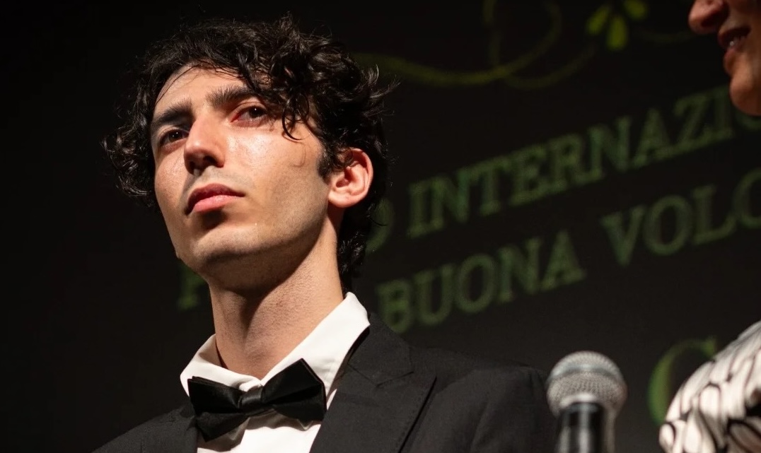 Nuovi talenti: la couture scenografica di Maison Dray