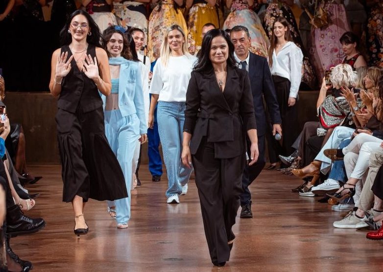 Serata iconica alla GX Fashion Week 2025: emozioni, arte sartoriale e omaggio a Giorgio Armani