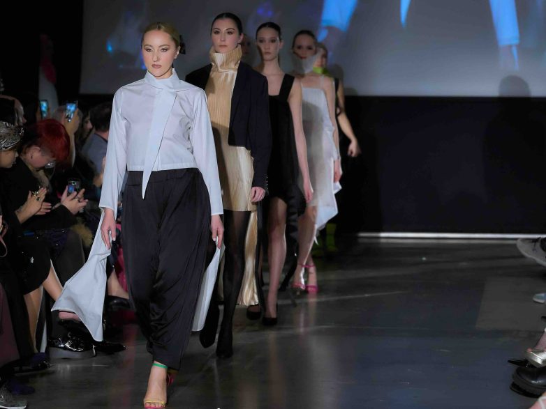 “Promenade della Moda”: Il trionfo dell’eleganza alla Milano Fashion Week
