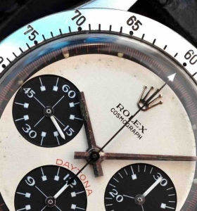Sul polso di Paul Newman c’era un Daytona. Sul fondello, tre parole: Drive Carelully Me